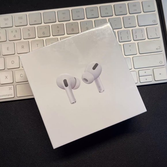 Apple airpod pro 2 - Picture 1 of 4